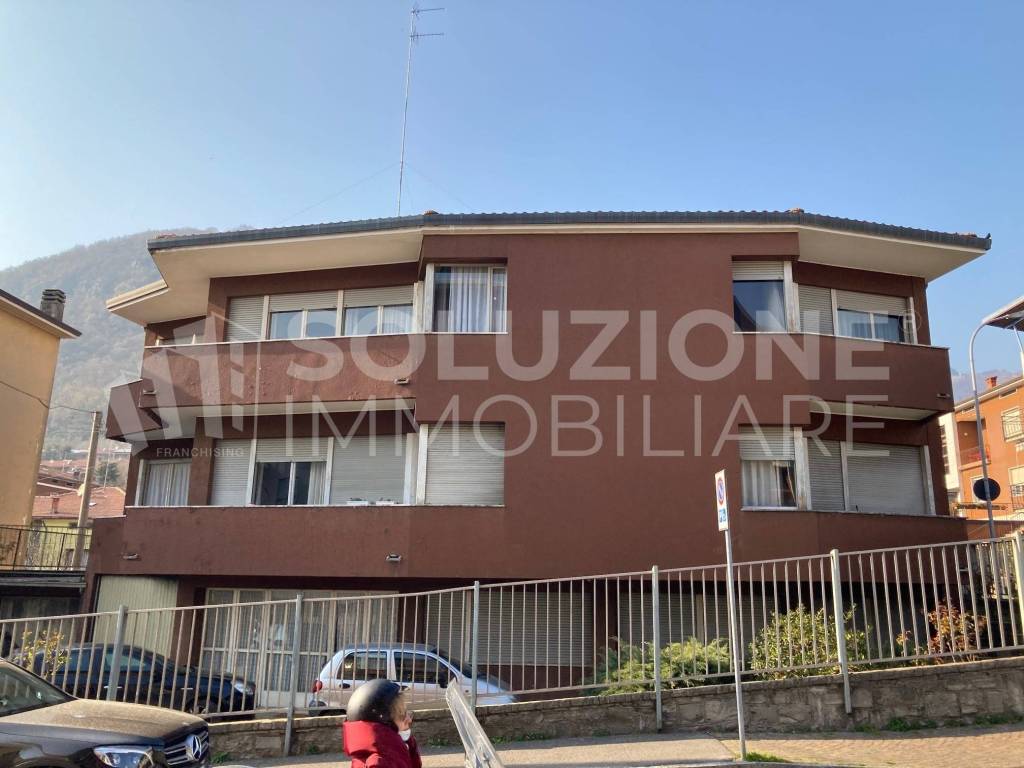 casa indipendente in vendita ad Albino