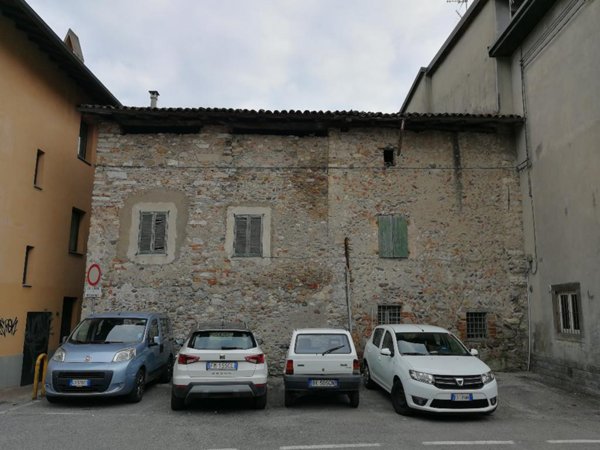 intera palazzina in vendita ad Albino