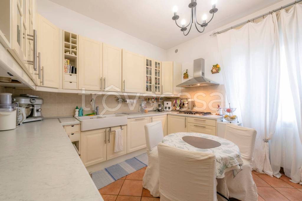 appartamento in vendita ad Albino