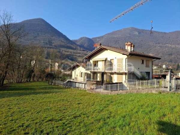 appartamento in vendita ad Albino