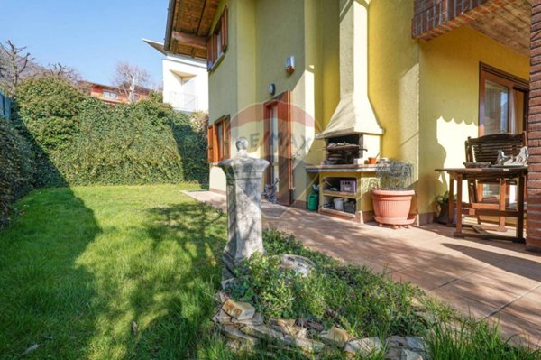 casa indipendente in vendita ad Albino