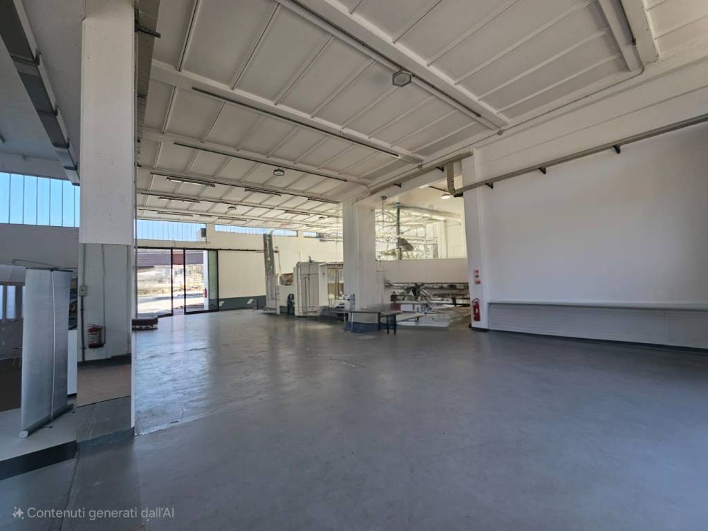 locale commerciale in vendita ad Albino