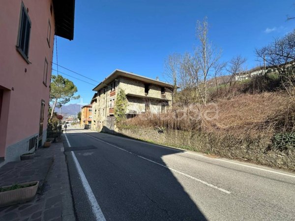 casa indipendente in vendita ad Albino