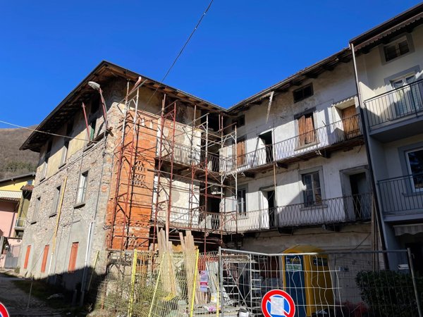 casa indipendente in vendita ad Albino
