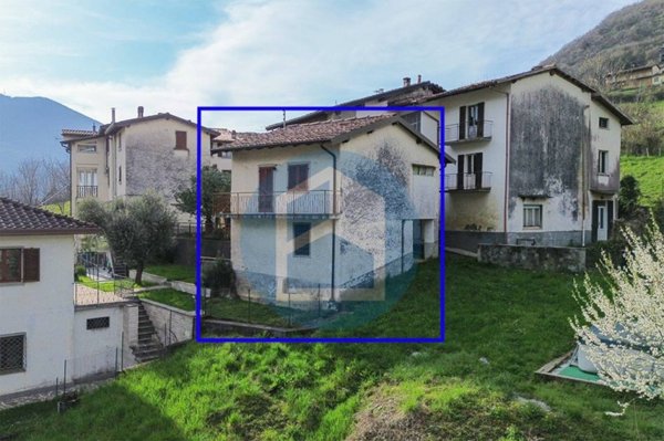 casa indipendente in vendita ad Albino