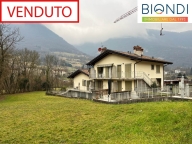 casa indipendente in vendita ad Albino