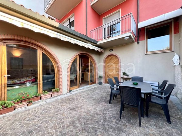casa indipendente in vendita ad Albino