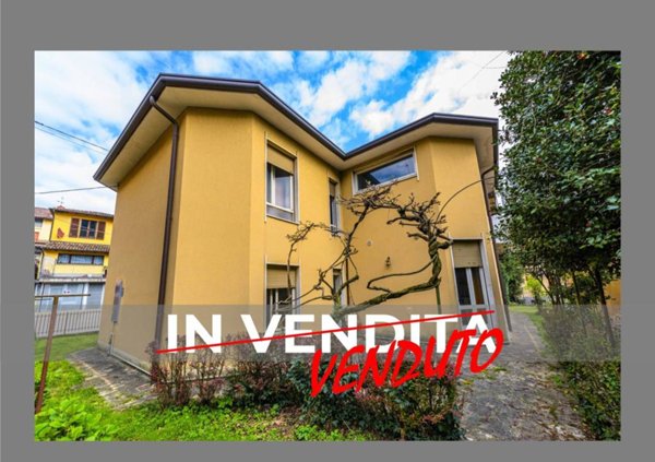 casa indipendente in vendita ad Albino