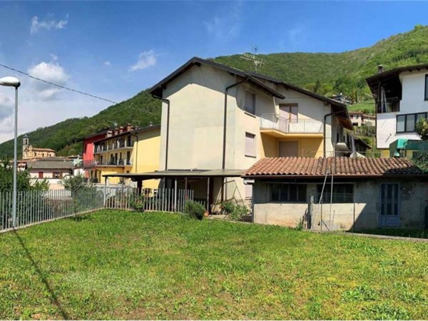 casa indipendente in vendita ad Albino