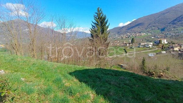 terreno edificabile in vendita ad Albino