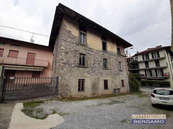 appartamento in vendita ad Albino