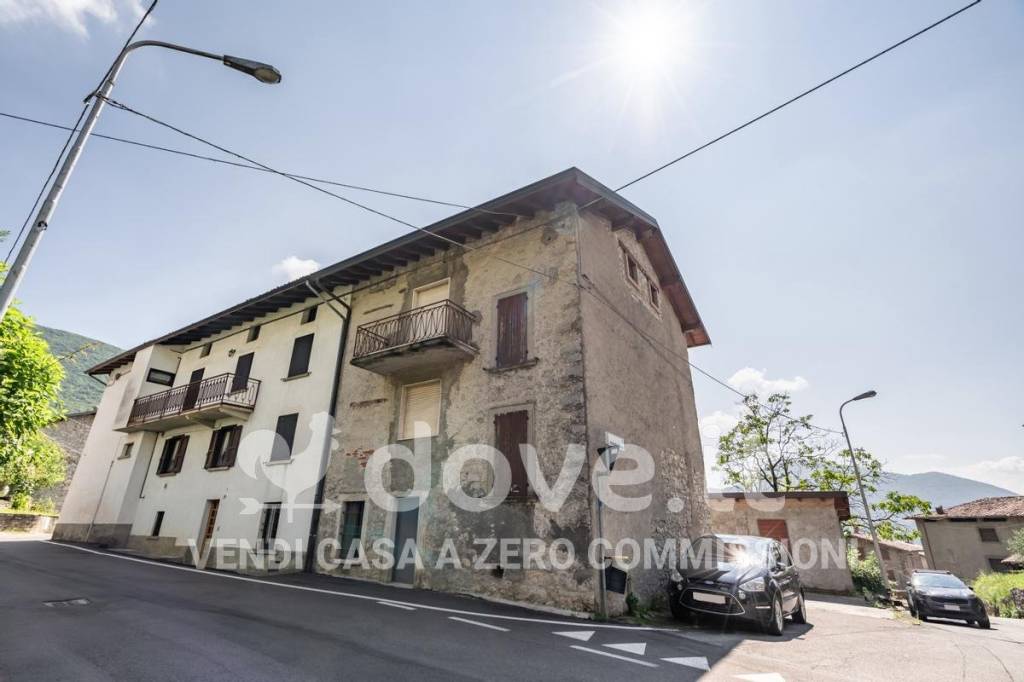 casa indipendente in vendita ad Albino