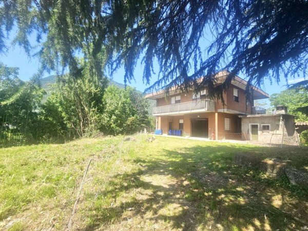 casa indipendente in vendita ad Albino