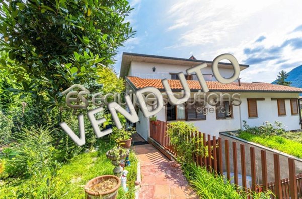casa indipendente in vendita ad Albino