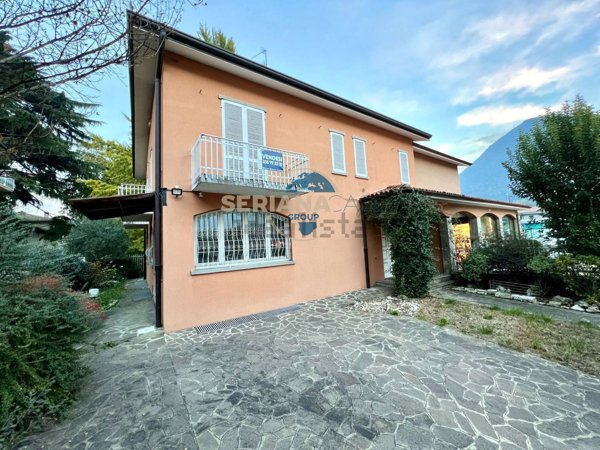 casa indipendente in vendita ad Albino