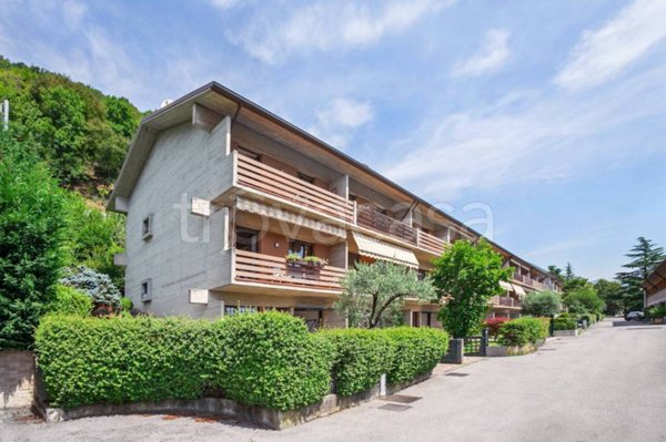casa indipendente in vendita ad Albino