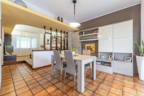 casa indipendente in vendita ad Albino