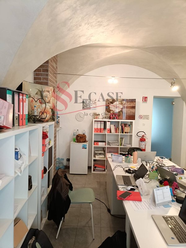 negozio in vendita ad Albino
