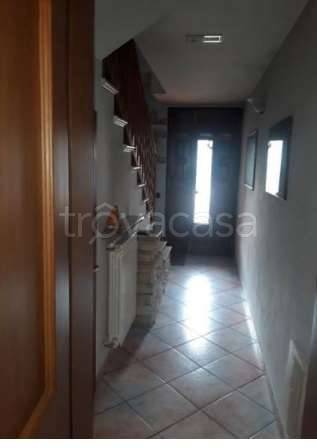 casa indipendente in vendita ad Albino