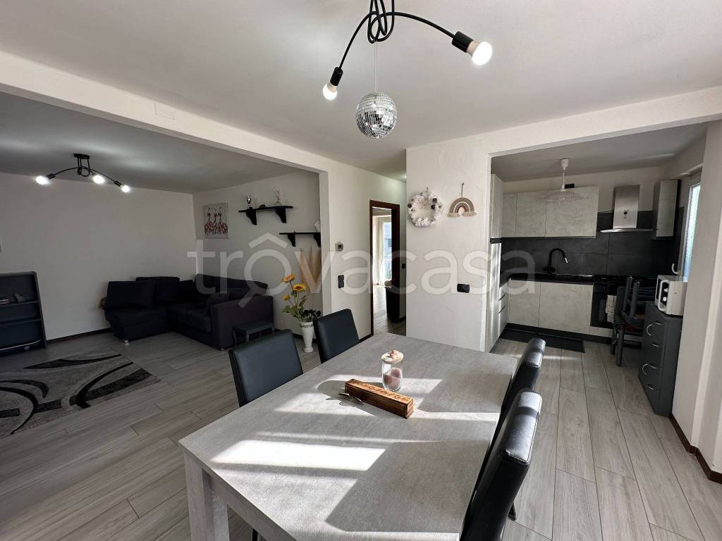 appartamento in vendita ad Albino