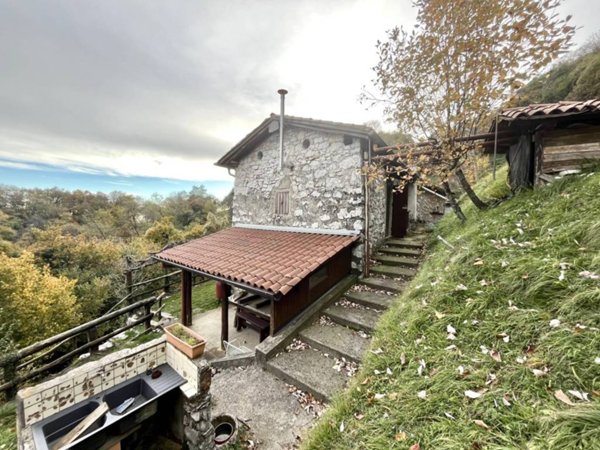 casa indipendente in vendita ad Albino