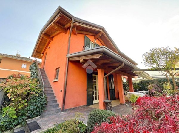 casa indipendente in vendita ad Albino