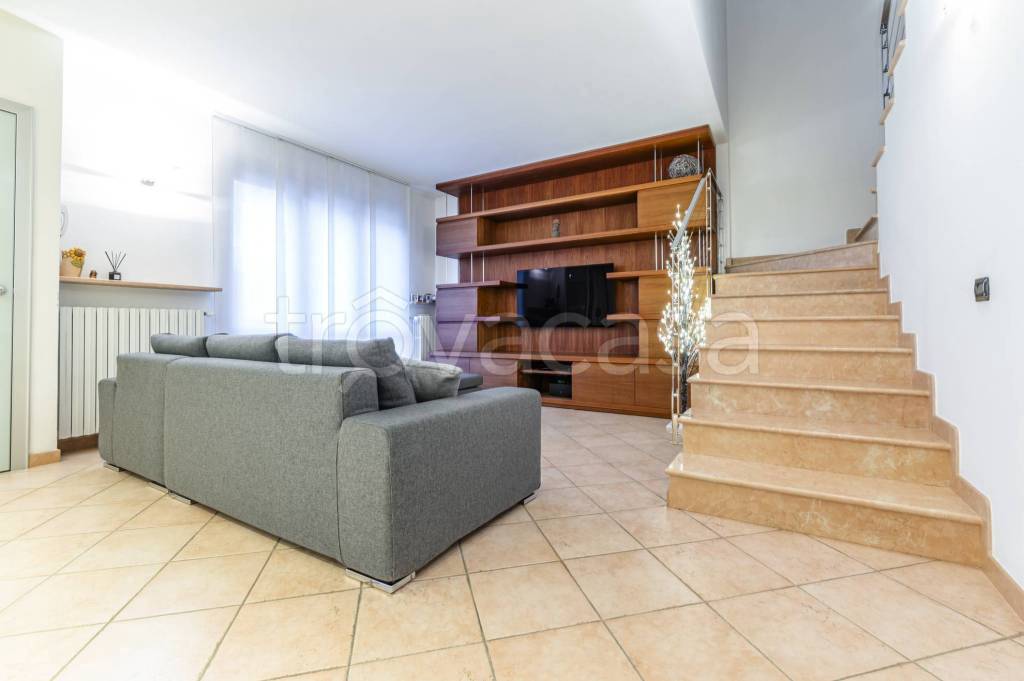 casa indipendente in vendita ad Albino