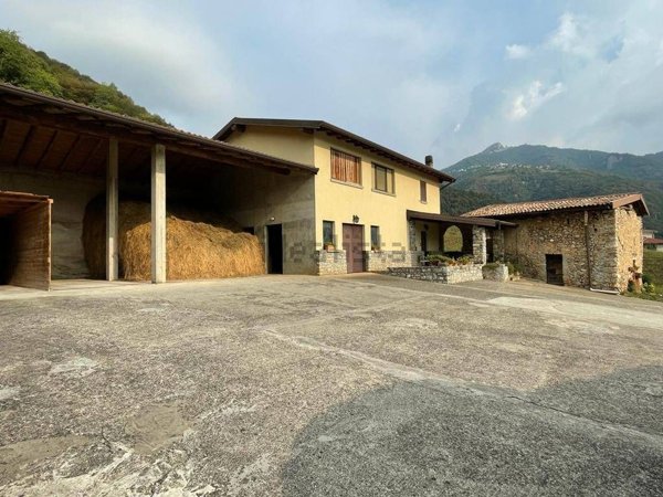 appartamento in vendita ad Albino