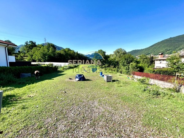 casa indipendente in vendita ad Albino