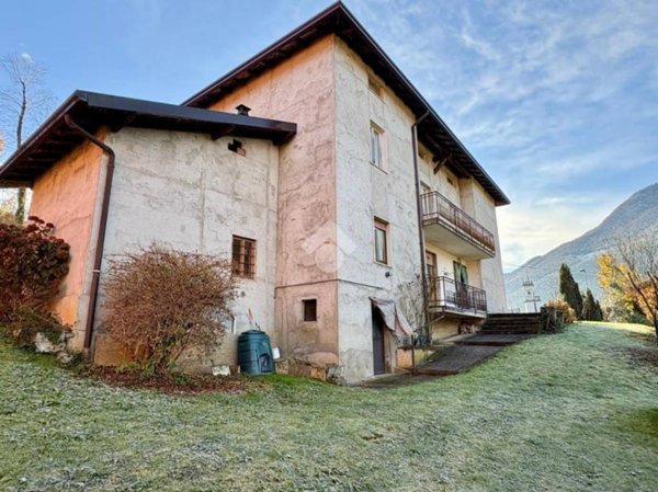 casa indipendente in vendita ad Albino