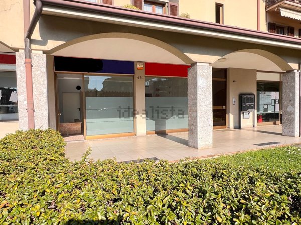 ufficio in vendita ad Albino