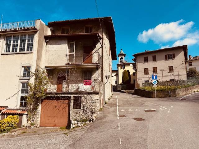 casa indipendente in vendita ad Albino