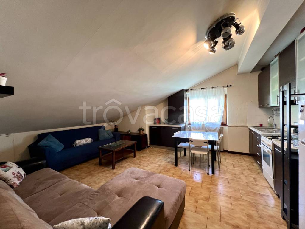 appartamento in vendita ad Albino