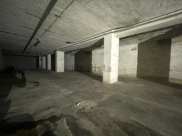 locale di sgombero in vendita ad Albino