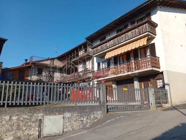 casa indipendente in vendita ad Albino