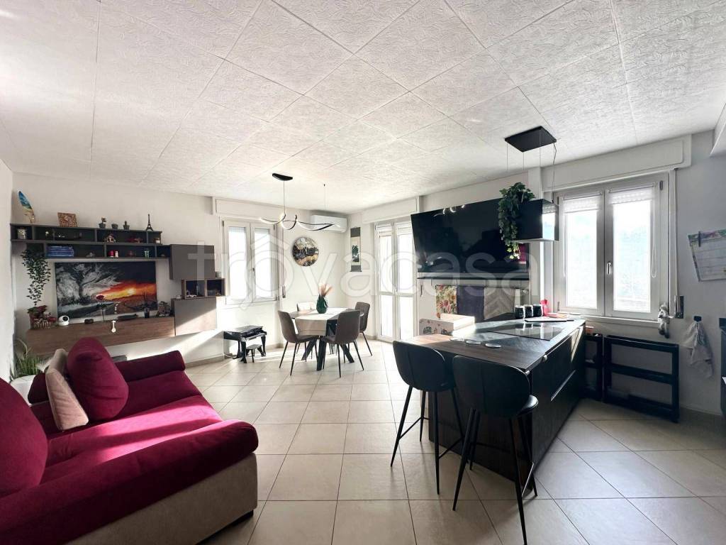 appartamento in vendita ad Albino