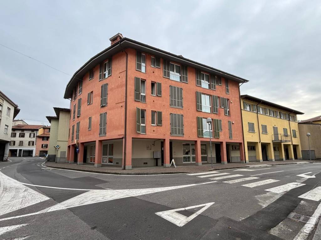 appartamento in vendita ad Albino