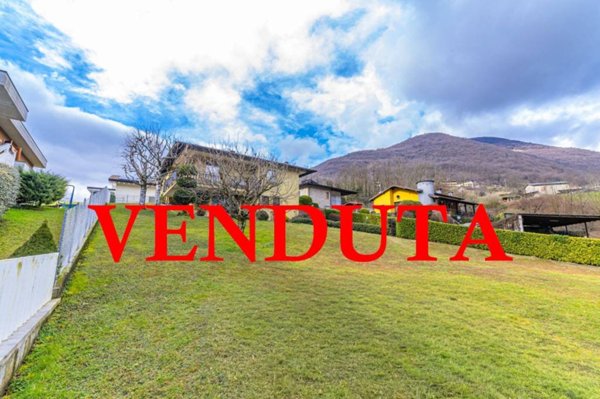 casa indipendente in vendita ad Albino