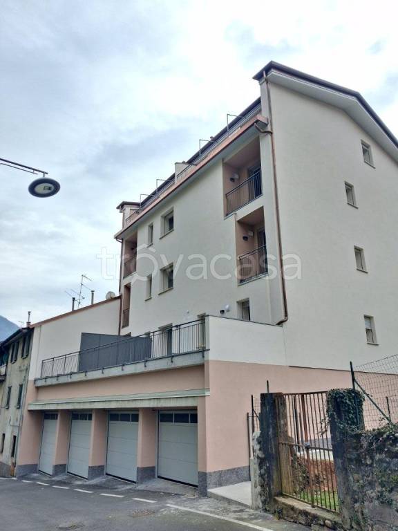 appartamento in vendita ad Albino