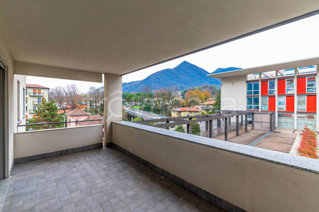 appartamento in vendita ad Albino