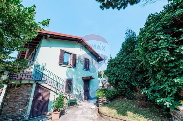 casa indipendente in vendita ad Albino