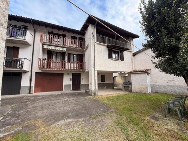 casa indipendente in vendita ad Albino