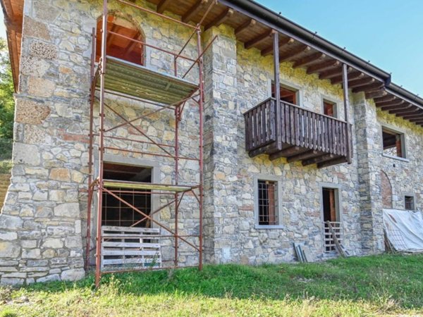 casa indipendente in vendita ad Albino
