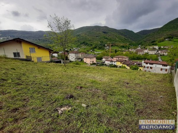 terreno edificabile in vendita ad Albino