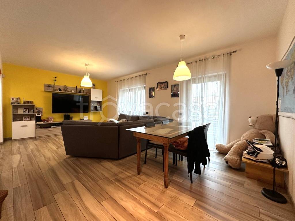 casa indipendente in vendita ad Albino