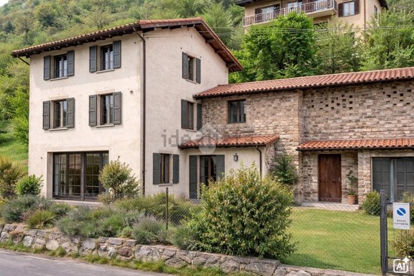 casa indipendente in vendita ad Albino