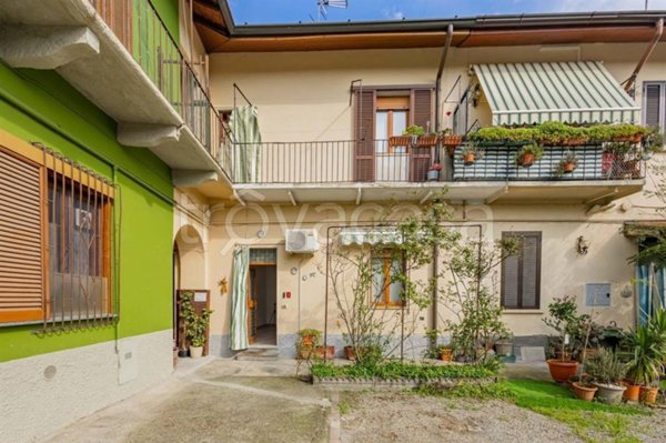 casa indipendente in vendita ad Albino