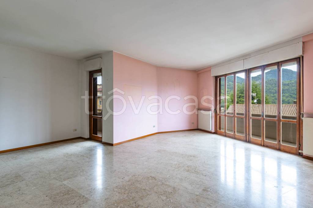 appartamento in vendita ad Albino