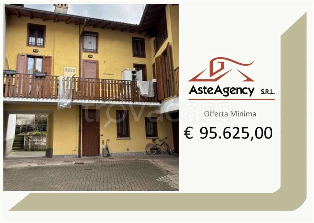 casa indipendente in vendita ad Albino