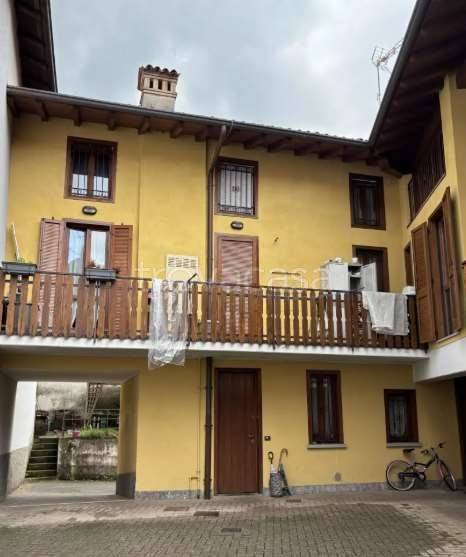 casa indipendente in vendita ad Albino